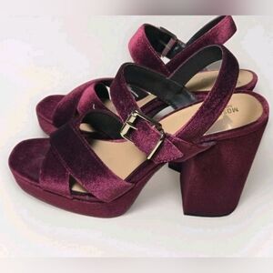 NWOT Mossimo Alexandra Velvet Platforms 10M Block Heel Ankle Strap Y2K